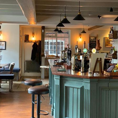 The Boot And Shoe Inn Flintham 외부 사진